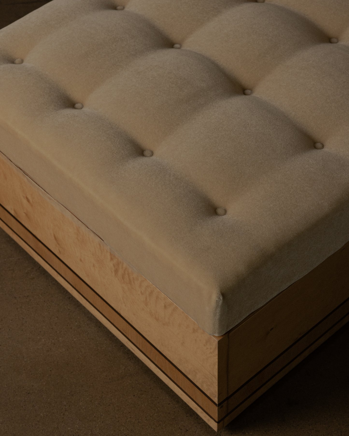 Modern Daybed with Tufted Cushion