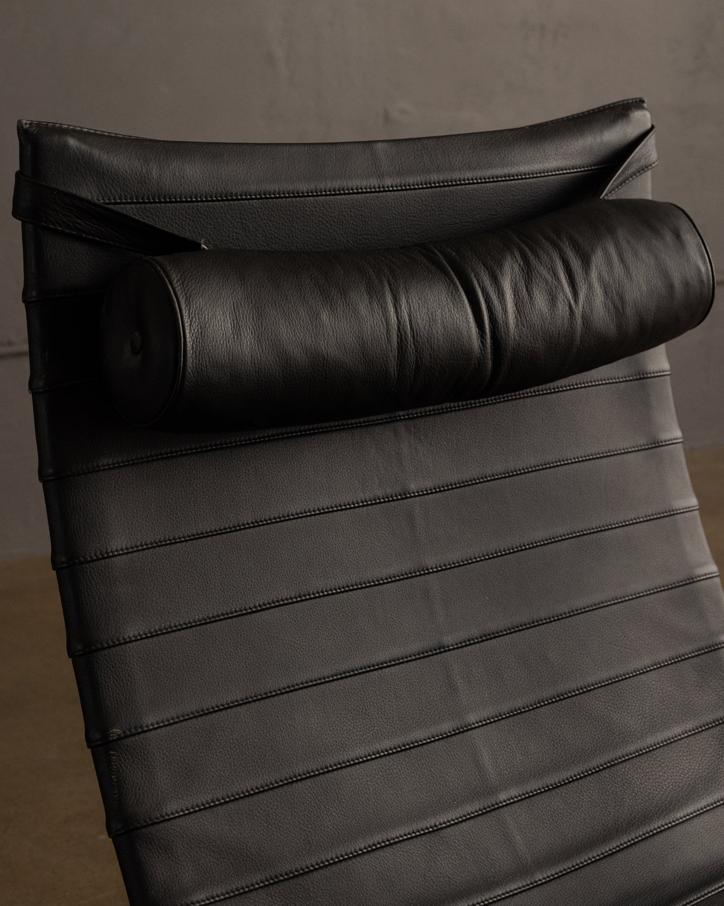 Poul Kjærholm — PK20 Lounge Chair