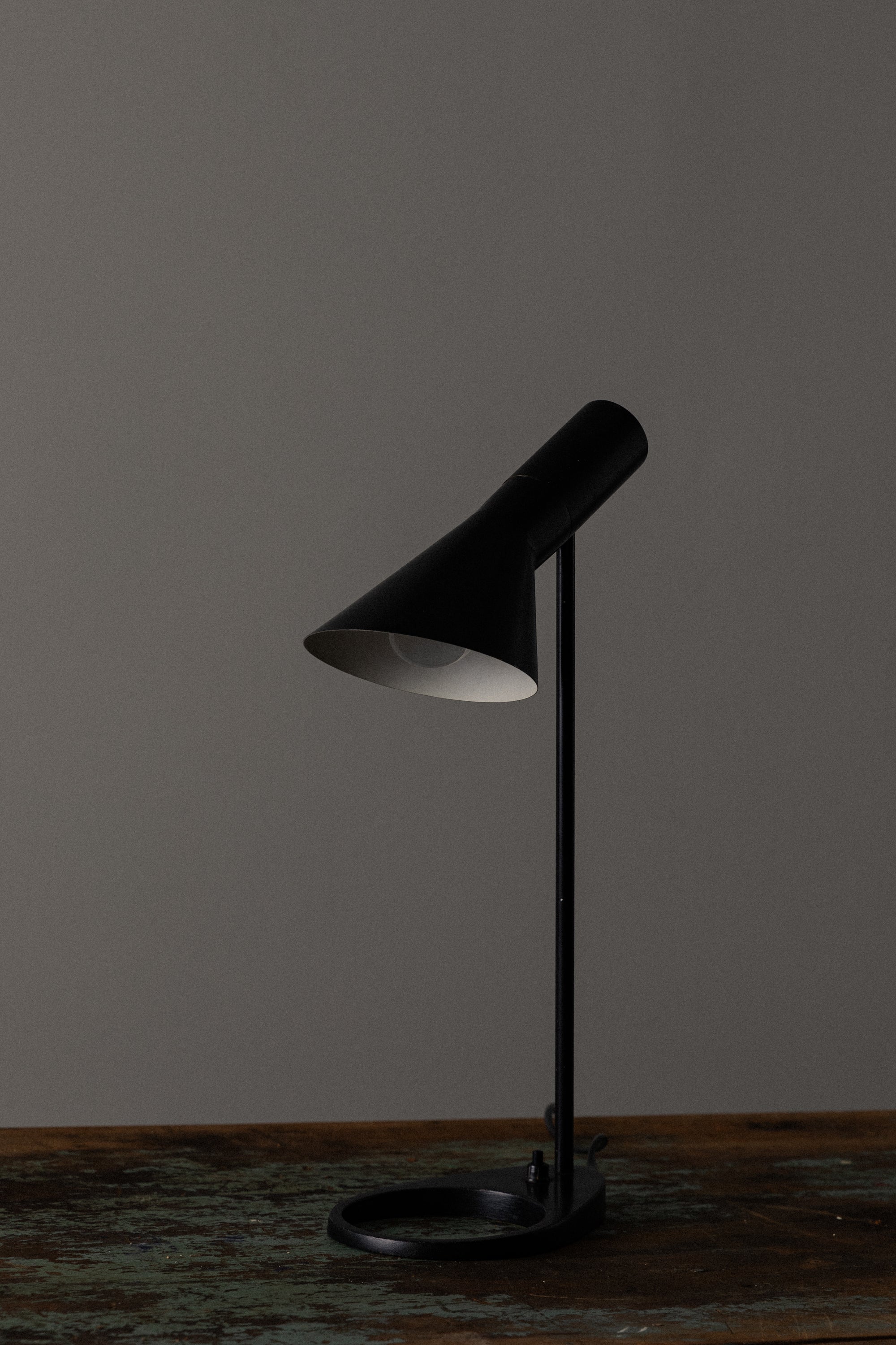 Visor Desk Lamp by Arne Jacobsen