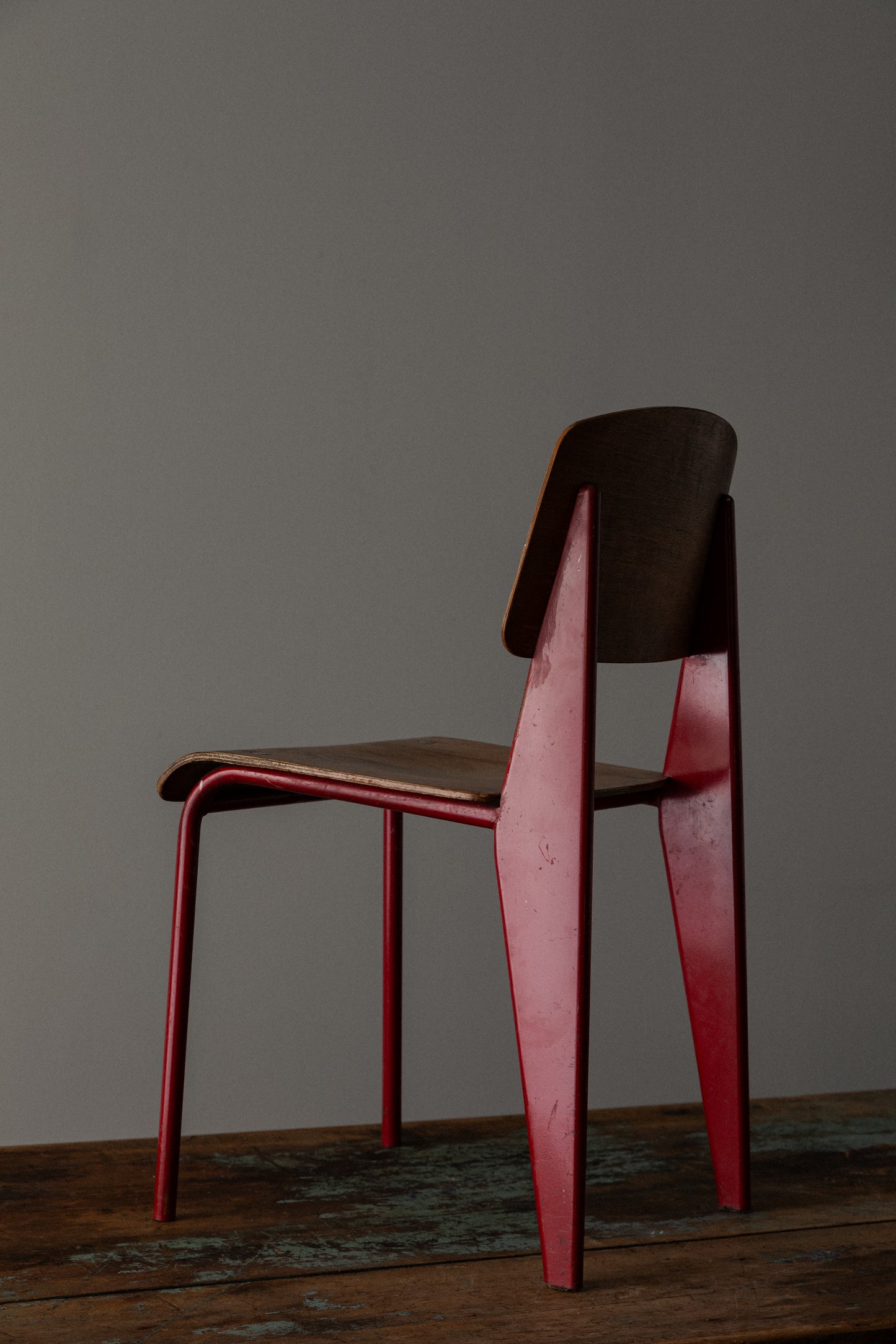 Standard Chair by Jean Prouvé