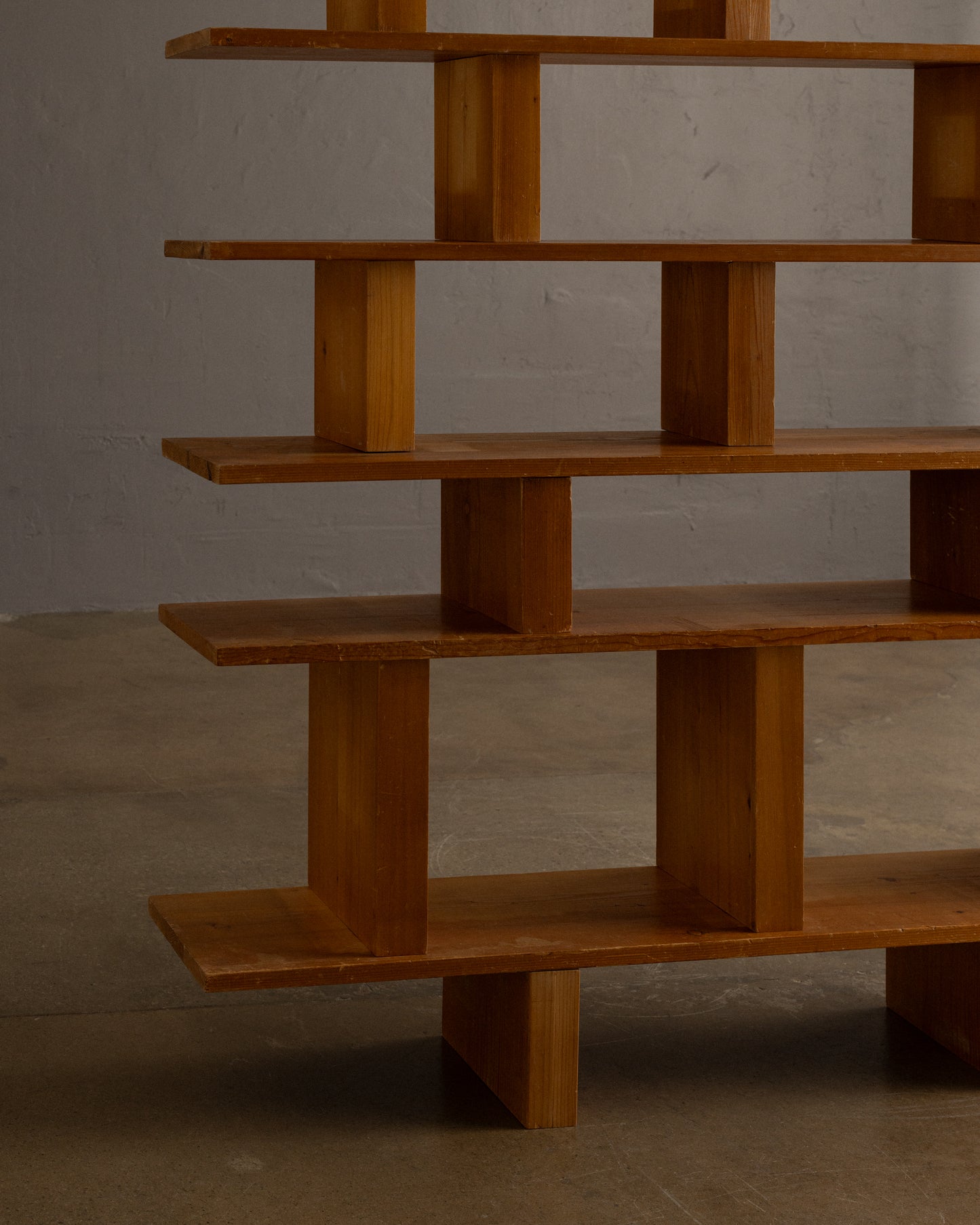 Charlotte Perriand — Nuage Bookshelf