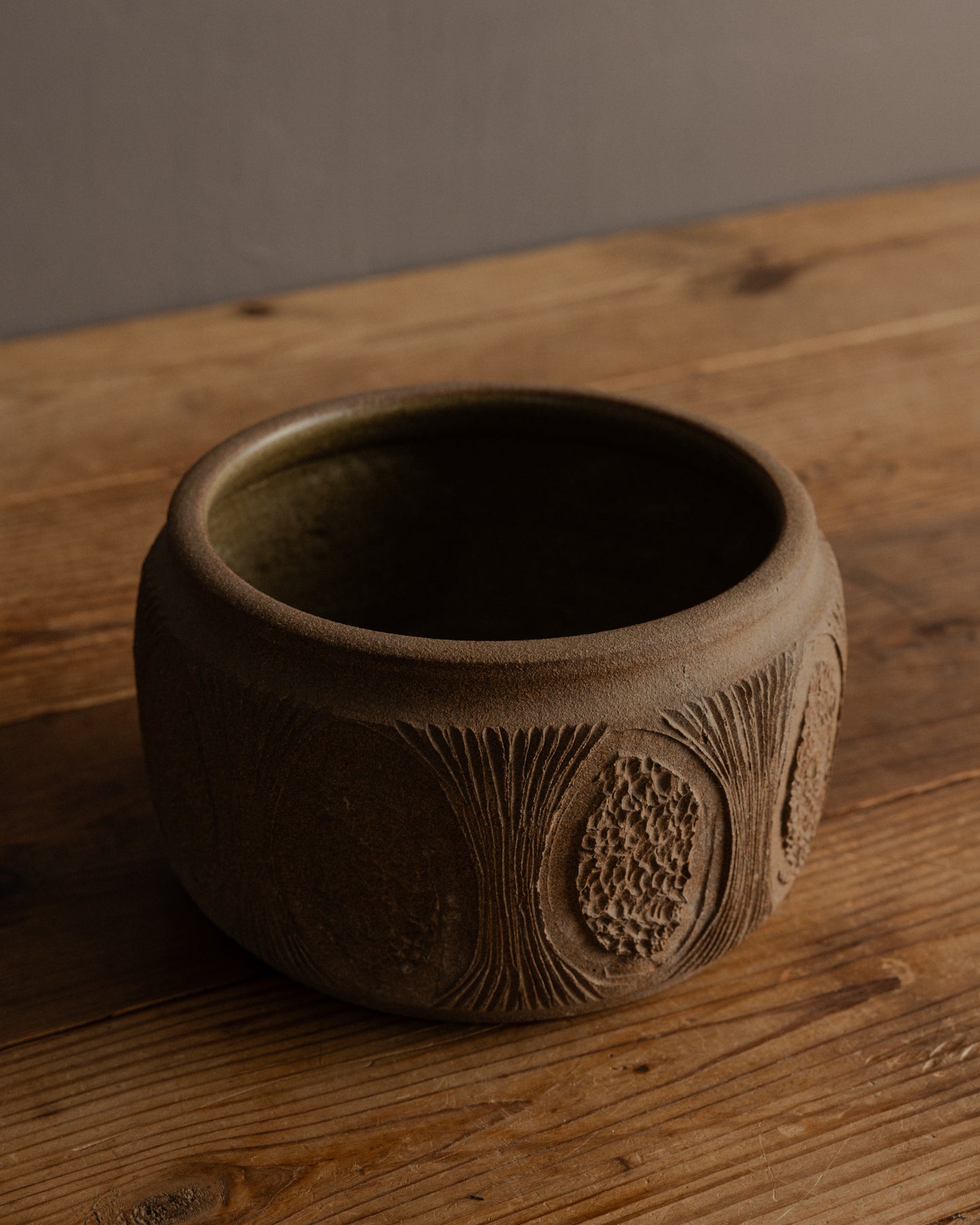 Robert Maxwell — Abstract Motif Planter