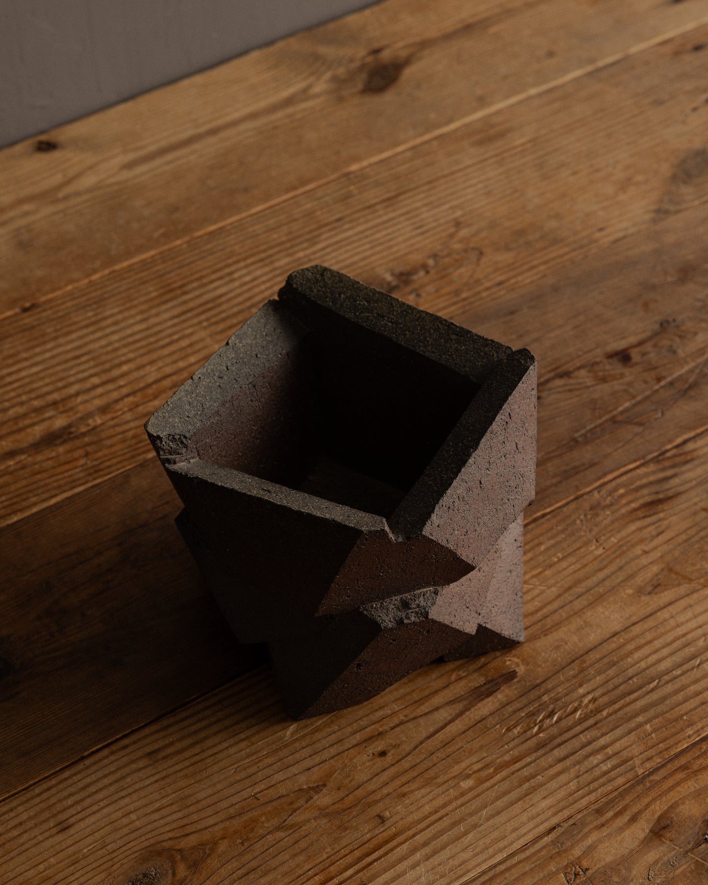 Jonathan Cross — Diamond Shaped Vessel