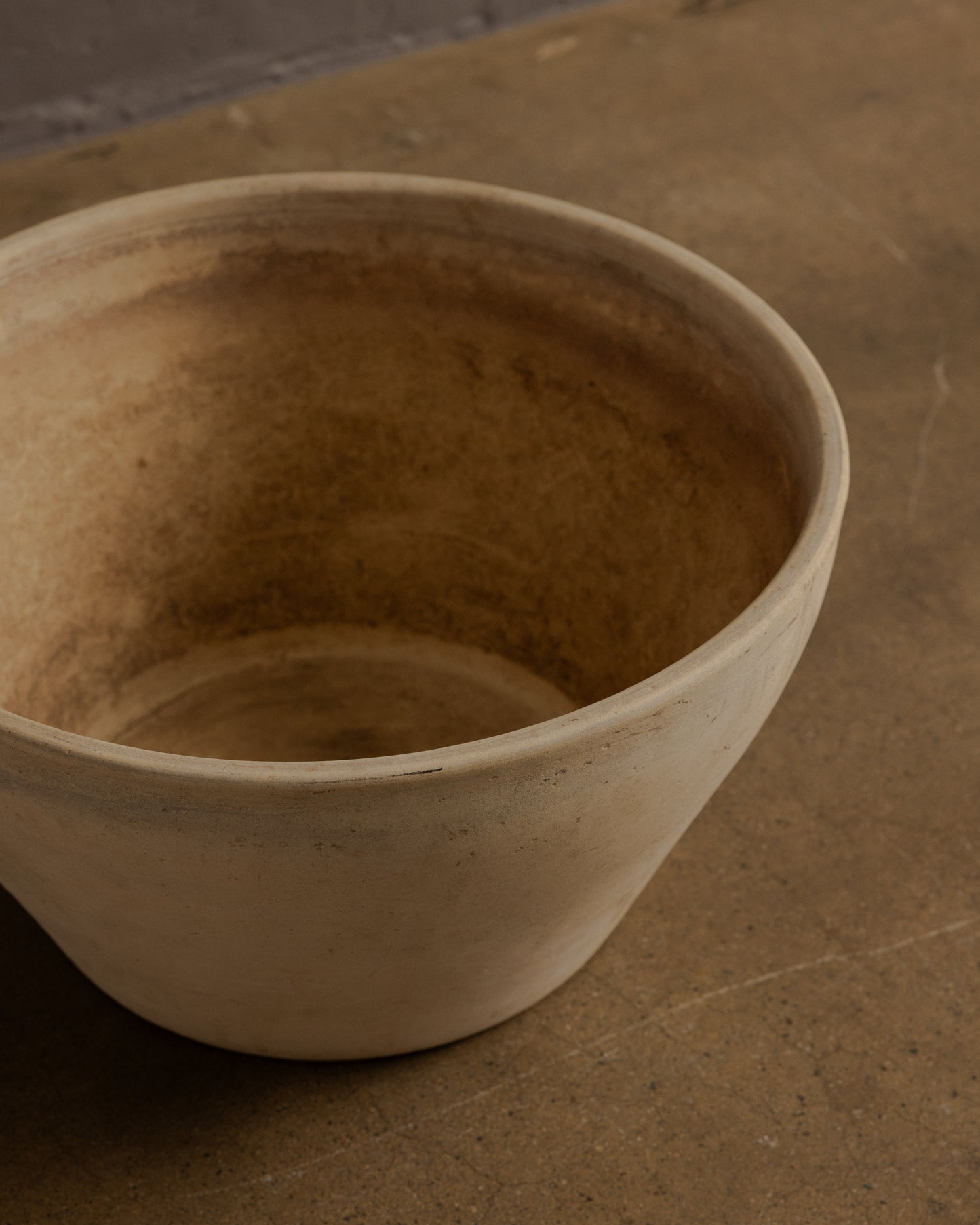 Largardo Tackett — Bowl Planter