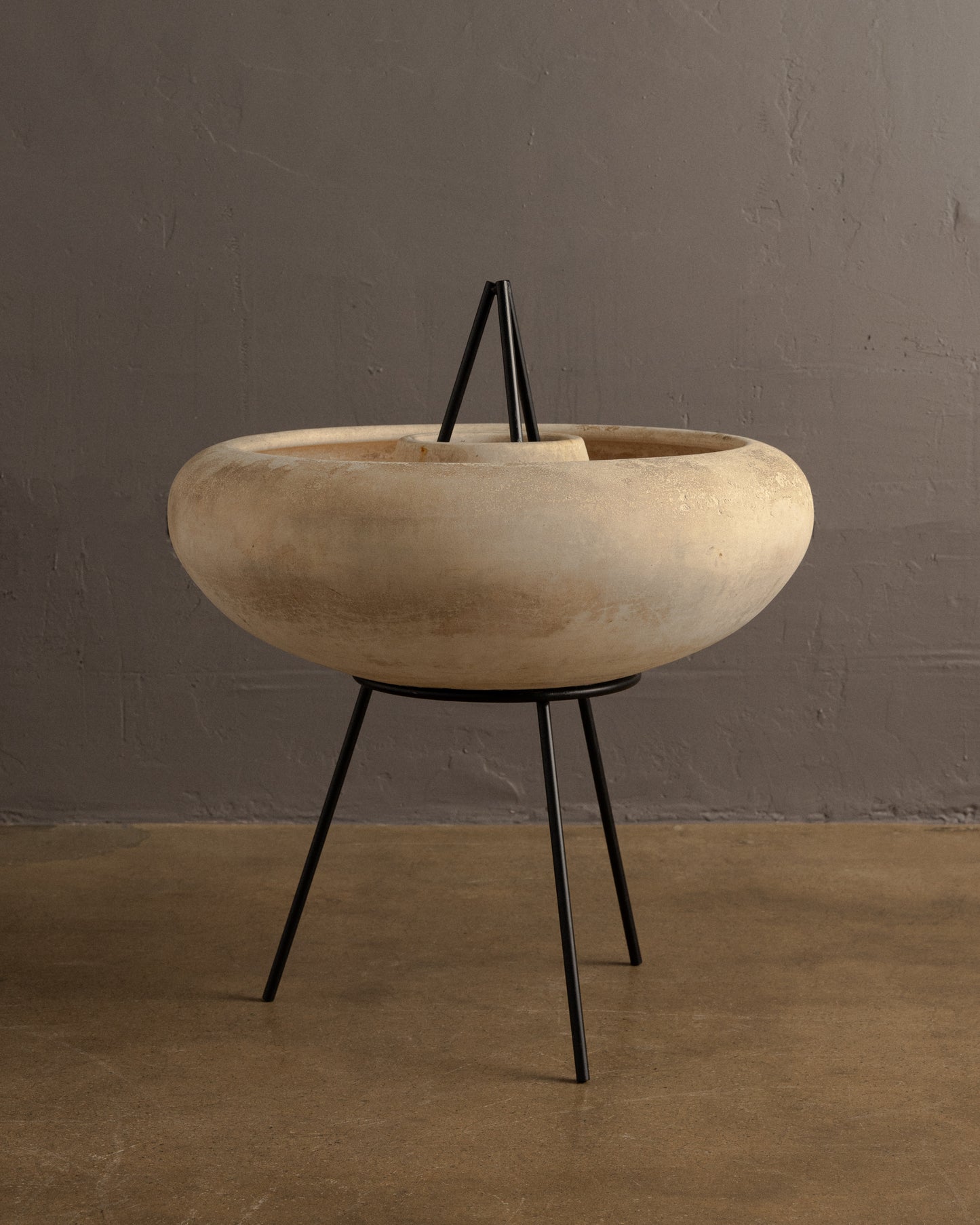 John Follis & Rex Goode — "Sombrero" Planter