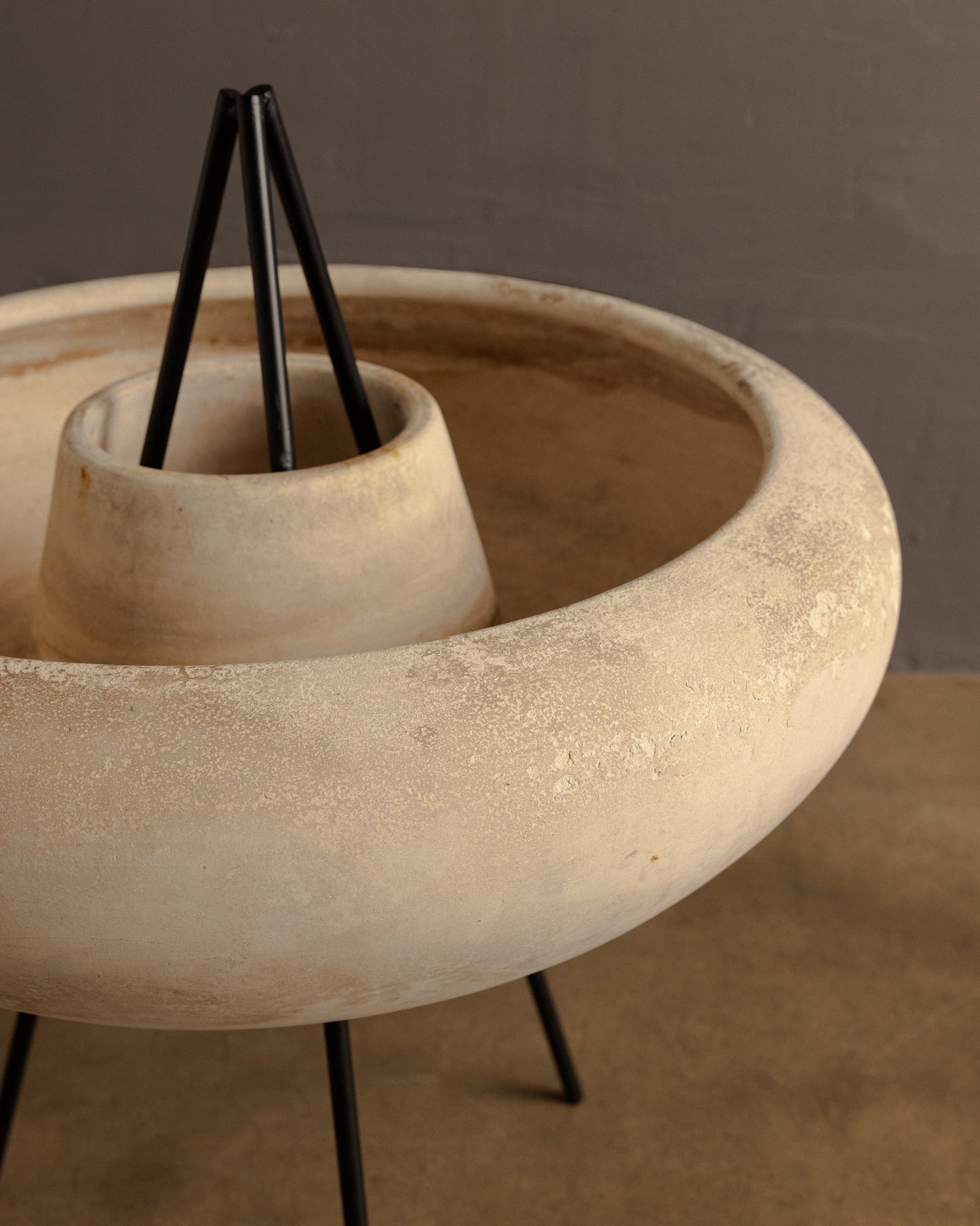 Jack Morris — Model M109 "Sombrero" Planter