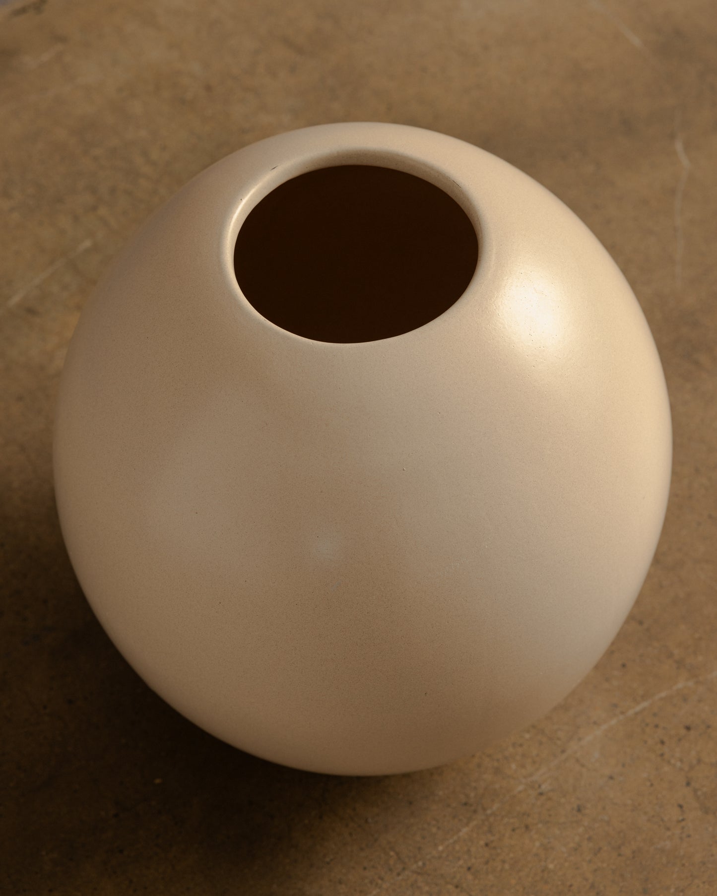 Marilyn Kay Austin — Egg Vase