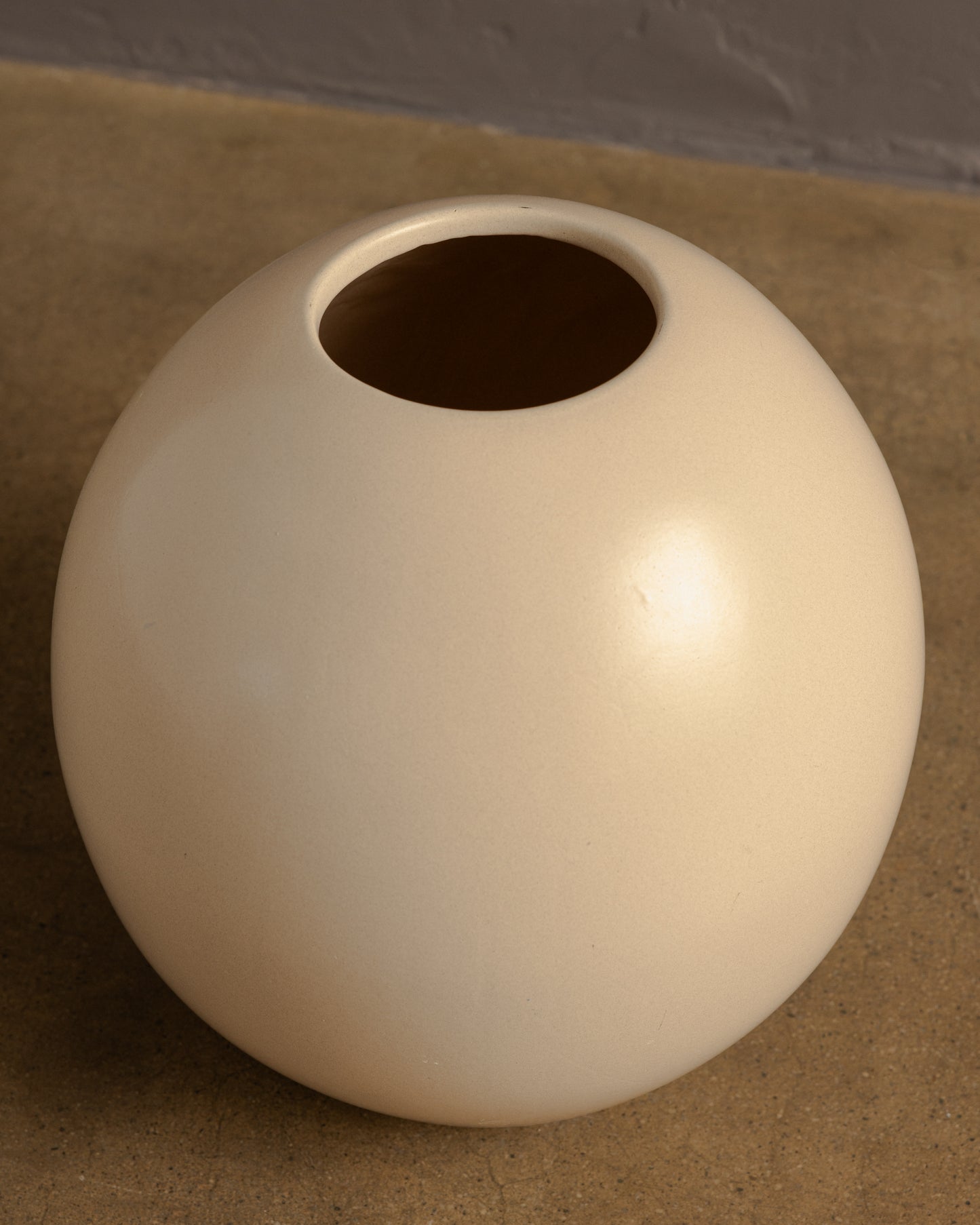 Marilyn Kay Austin — Egg Vase