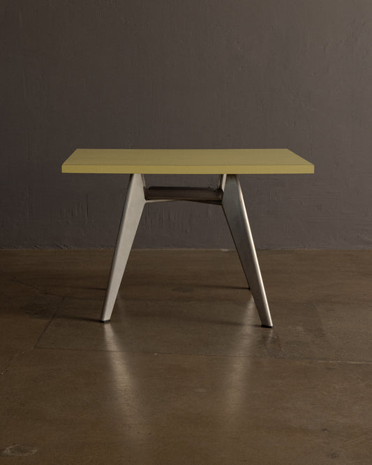 Guéridon Cafeteria Table by Jean Prouve