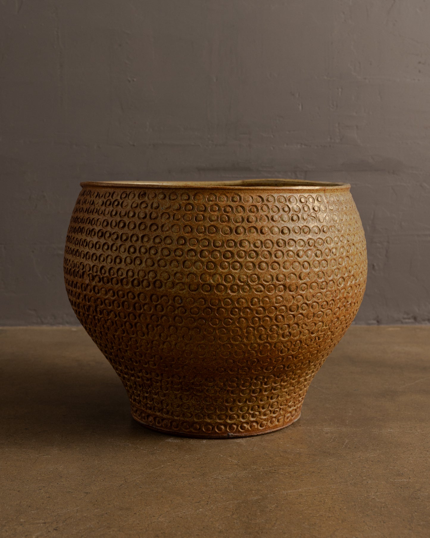 Architectural Pottery — Circle Motif Planter