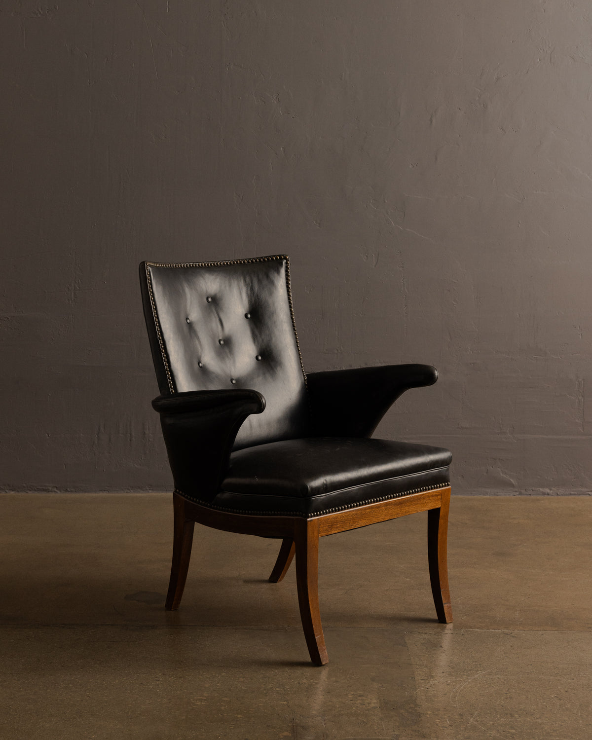 Frits Henningsen — Armchairs