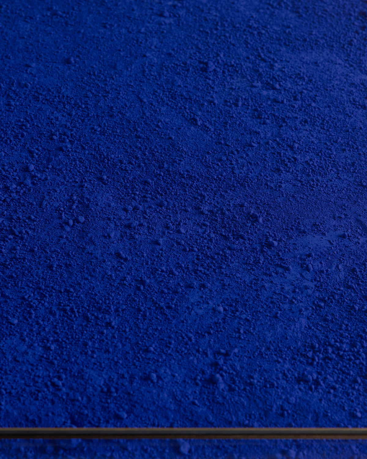 Yves Klein — Table Bleu