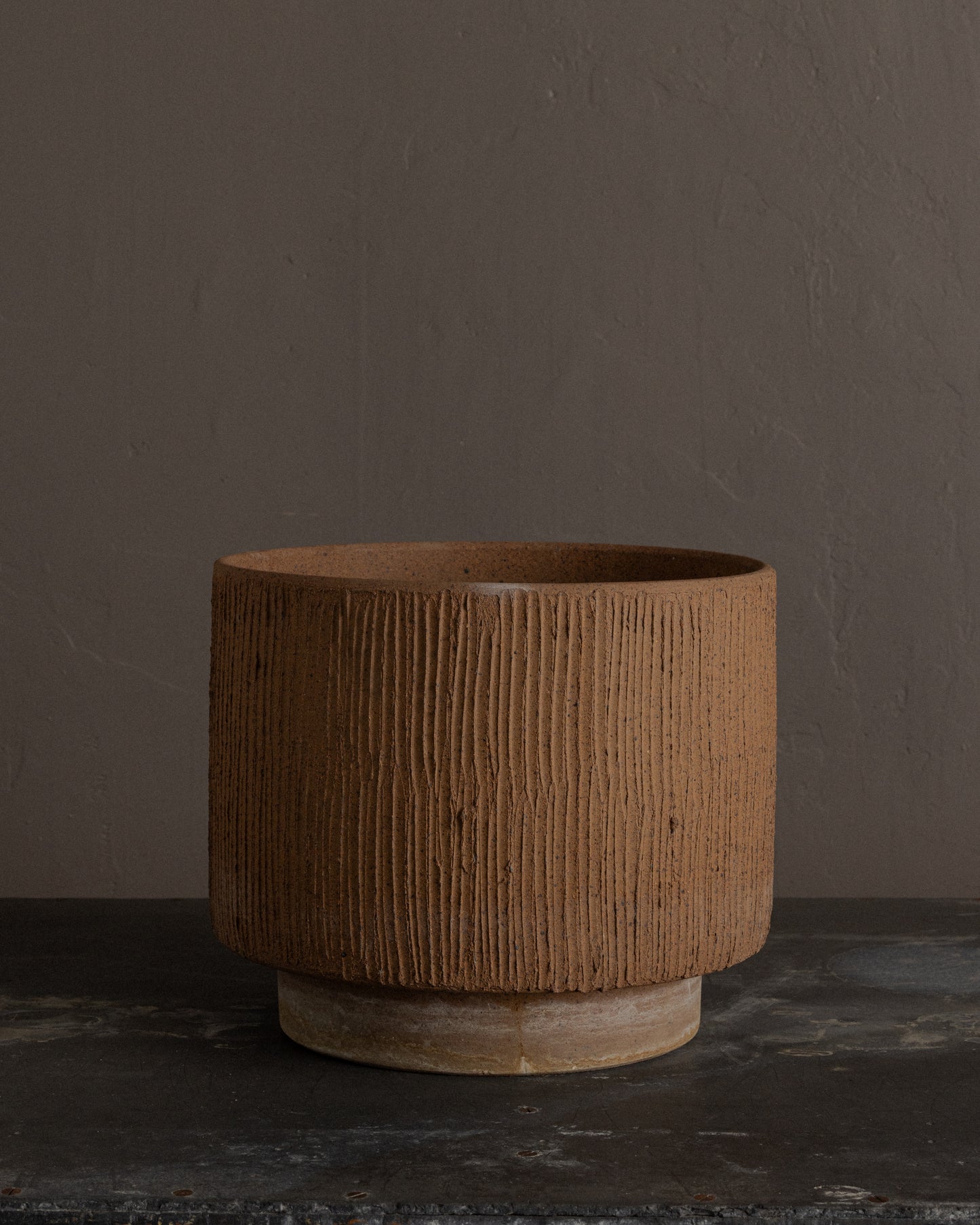 Architectural Pottery — 'Scratch' Motif Planter