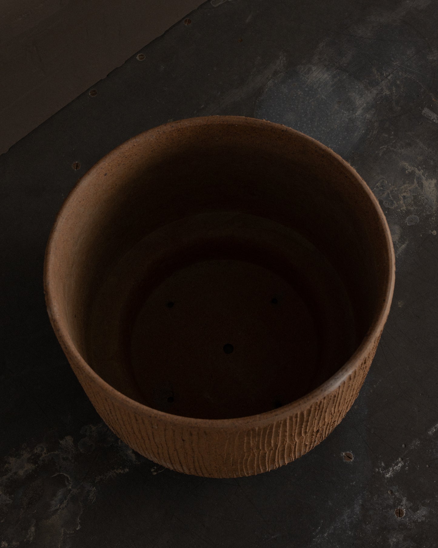 Architectural Pottery — 'Scratch' Motif Planter