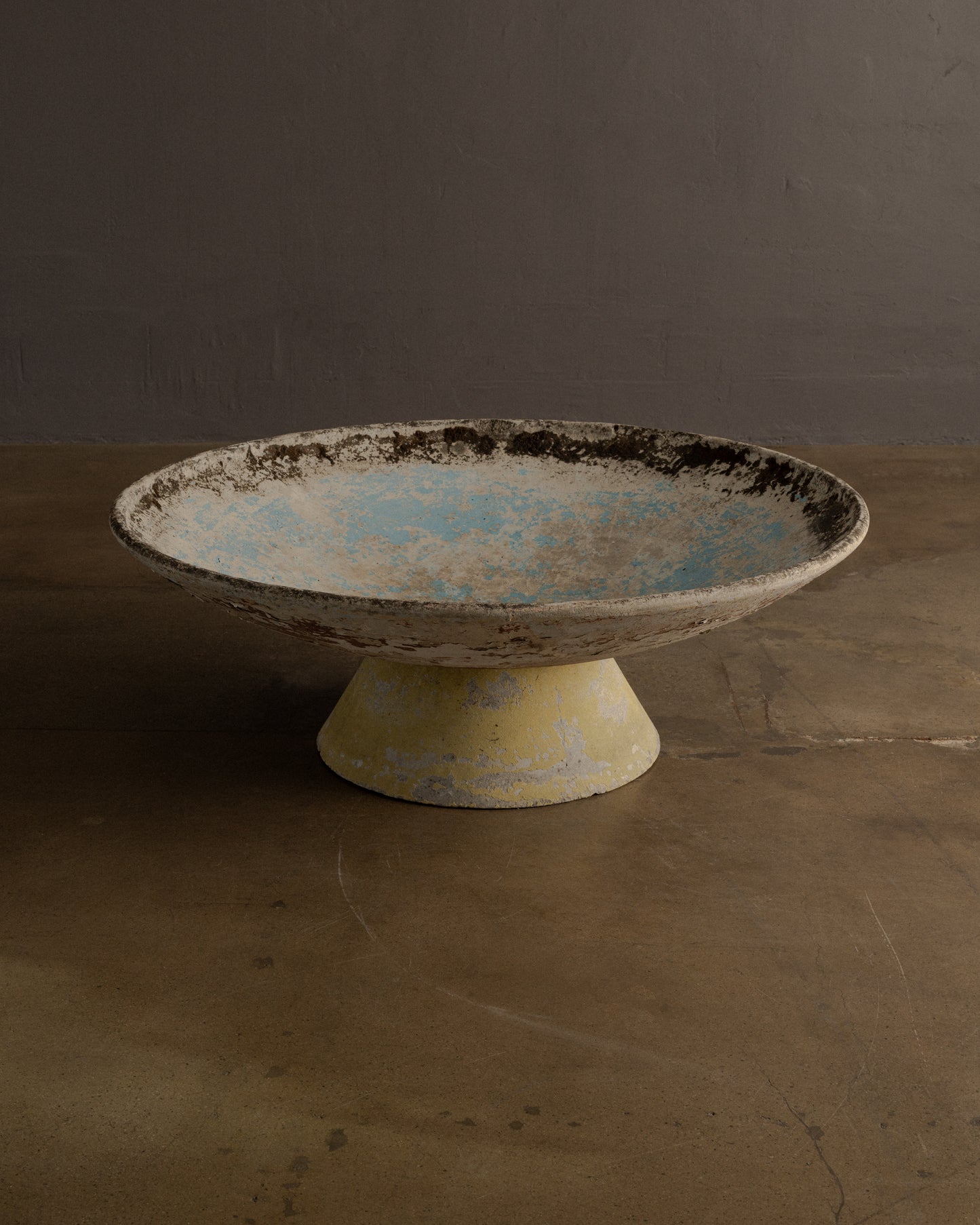 Willy Guhl — Massive Pedestal Bowl Planters