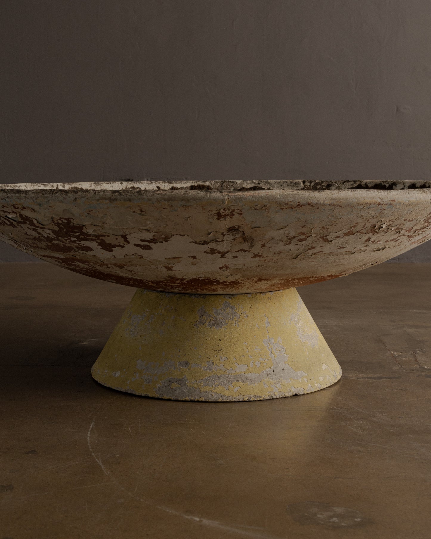 Willy Guhl — Massive Pedestal Bowl Planters