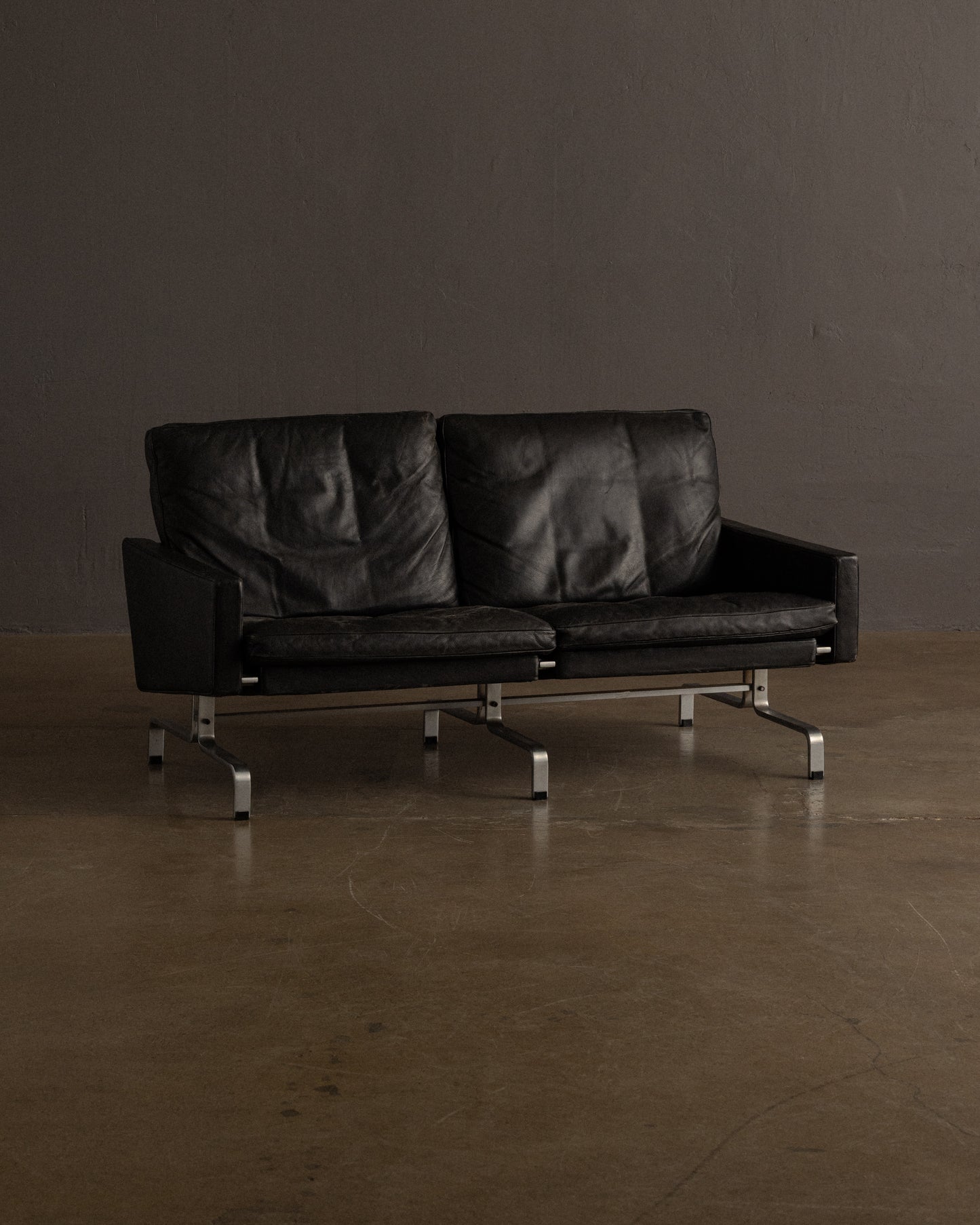 Poul Kjærholm — PK31 Sofa