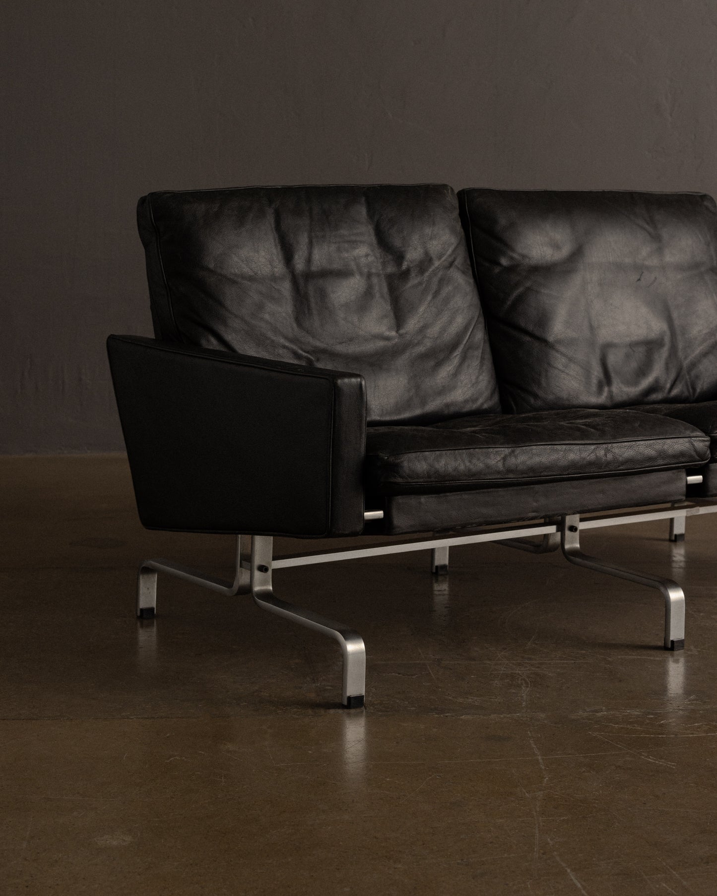 Poul Kjærholm — PK31 Sofa