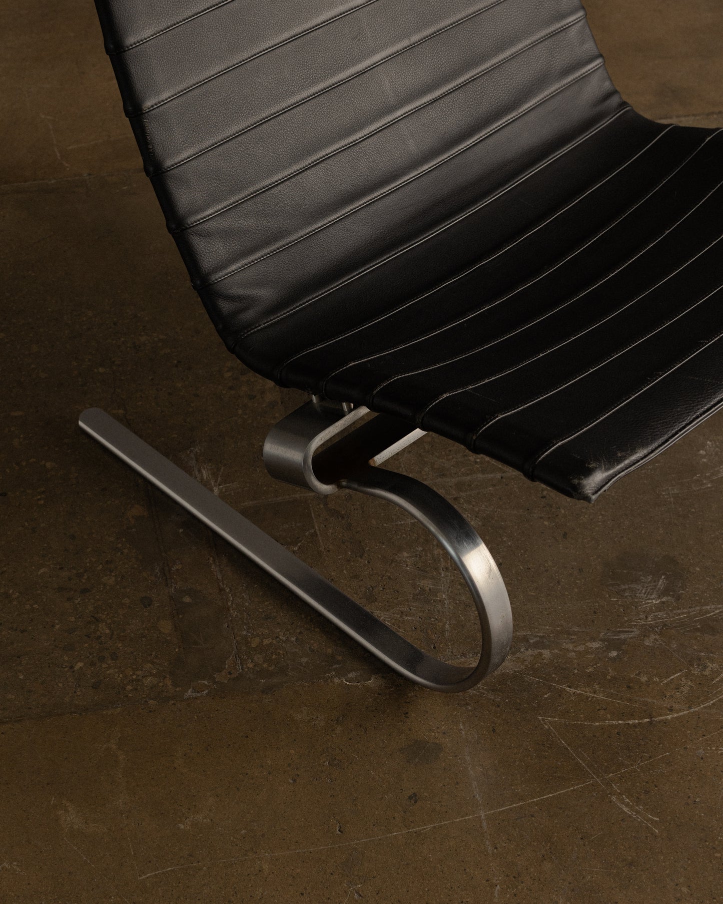 Poul Kjærholm — PK20 Lounge Chair